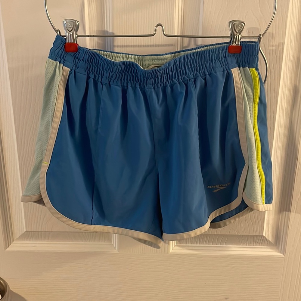 Brooks running shorts Medium